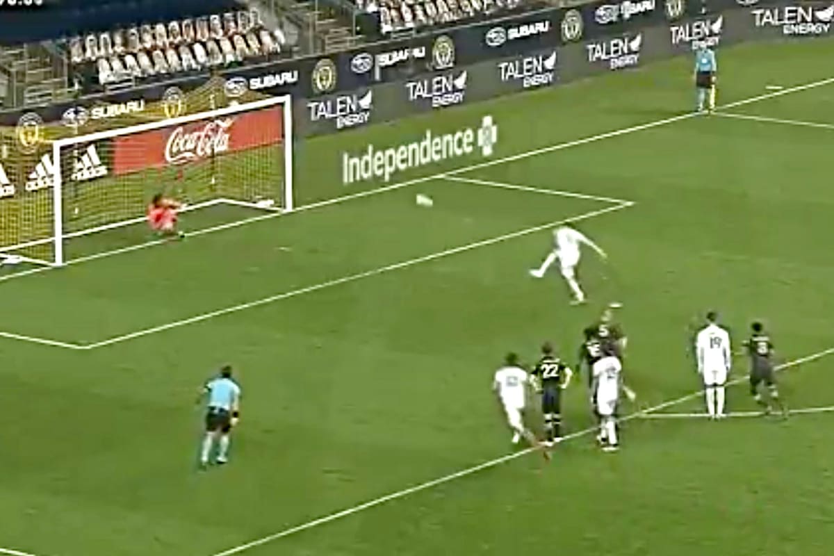 El momento del penal fallado por Higuaín