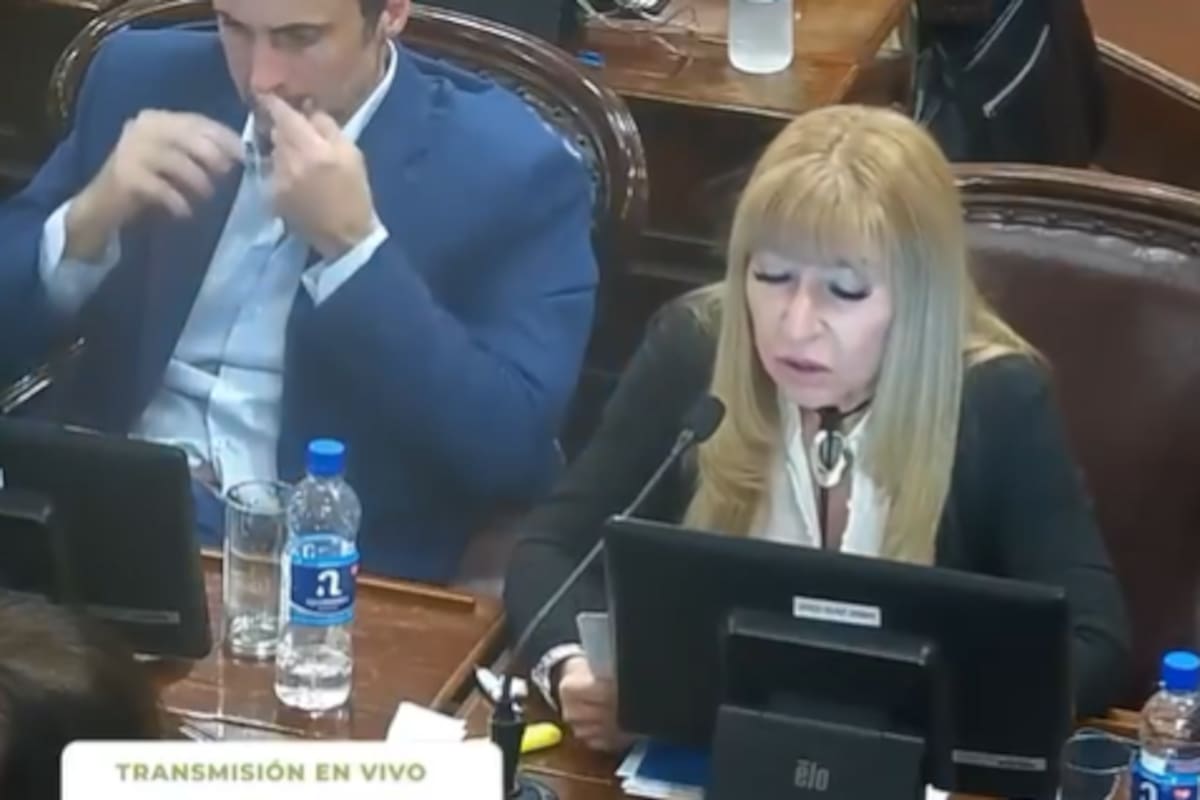 El momento del video en que comenzaron las especulaciones