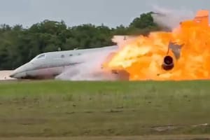 El impactante video del momento en el que un avión privado se estrella en República Dominicana