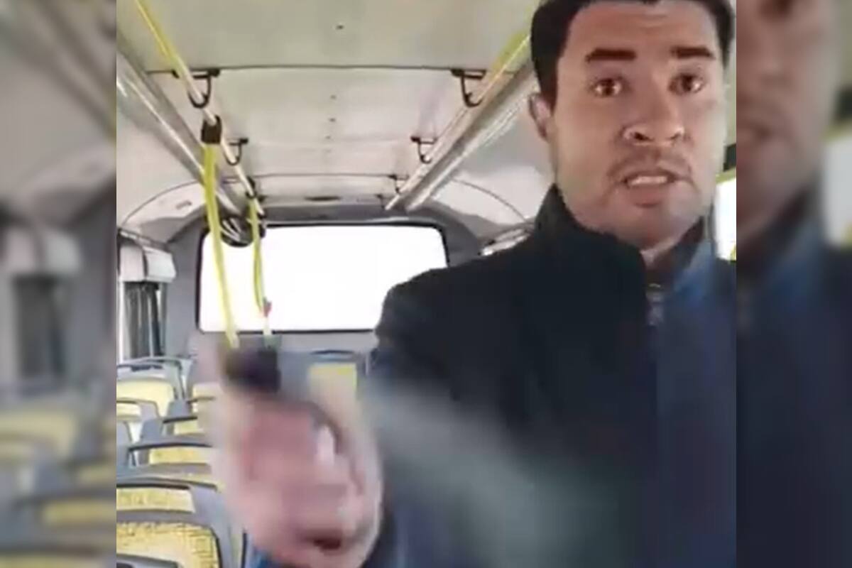 El momento en el que un pasajero de la línea 365 rocía con gas pimienta al chofer