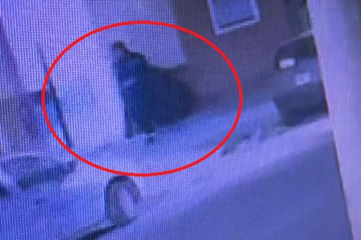 Vídeo dele entrando na casa da única pessoa presa pelo desaparecimento de Agostina Vega