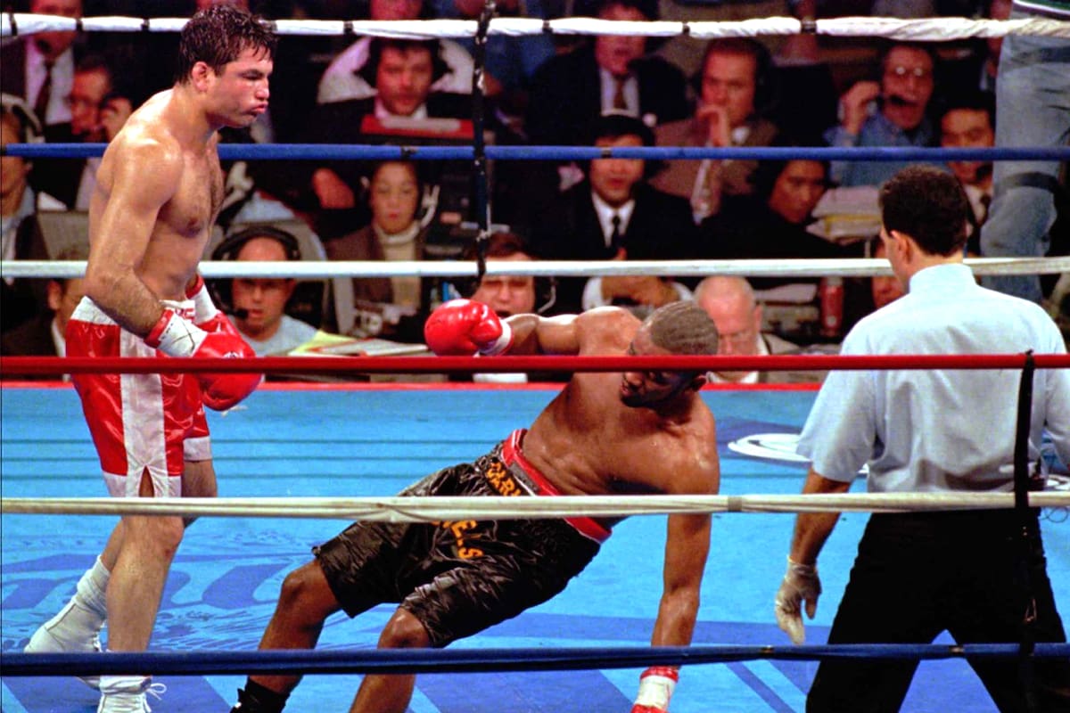 El momento en que cambiaron la pelea y la vida de Vásquez: el inaguantable zurdazo a Daniels.