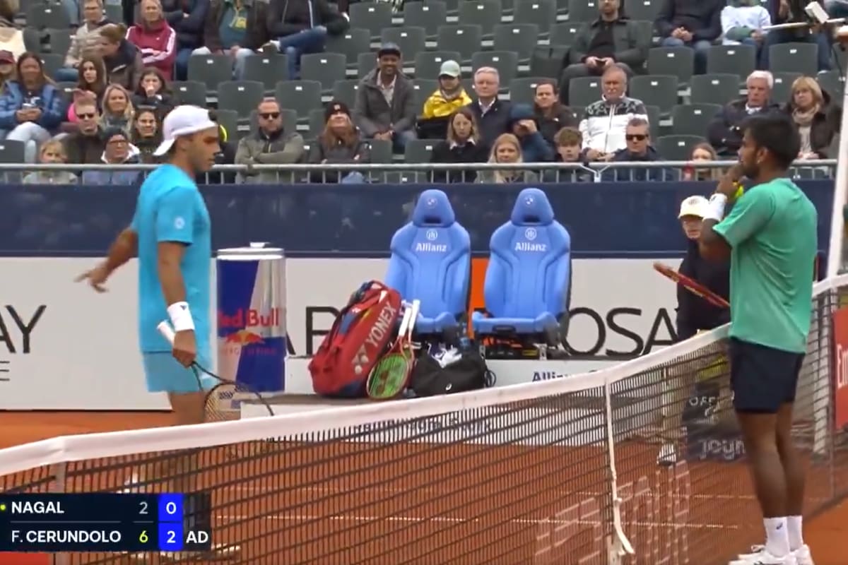 El momento en que Francisco Cerúndolo le aclara al indio Sumit Nagal que su saque había sido bueno