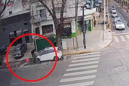El momento en que fue observado el movimiento del falso repartidor