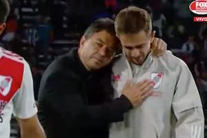 El momento en que Gallardo se le acercó a Peña Biafore y le dio unas palabras de consuelo