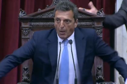 El momento en que Massa pugna por recuperar la estabilidad