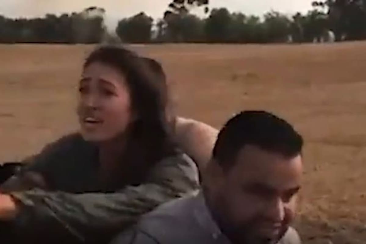 El momento en que se llevaban secuestrada a Noa Argamani en Israel
