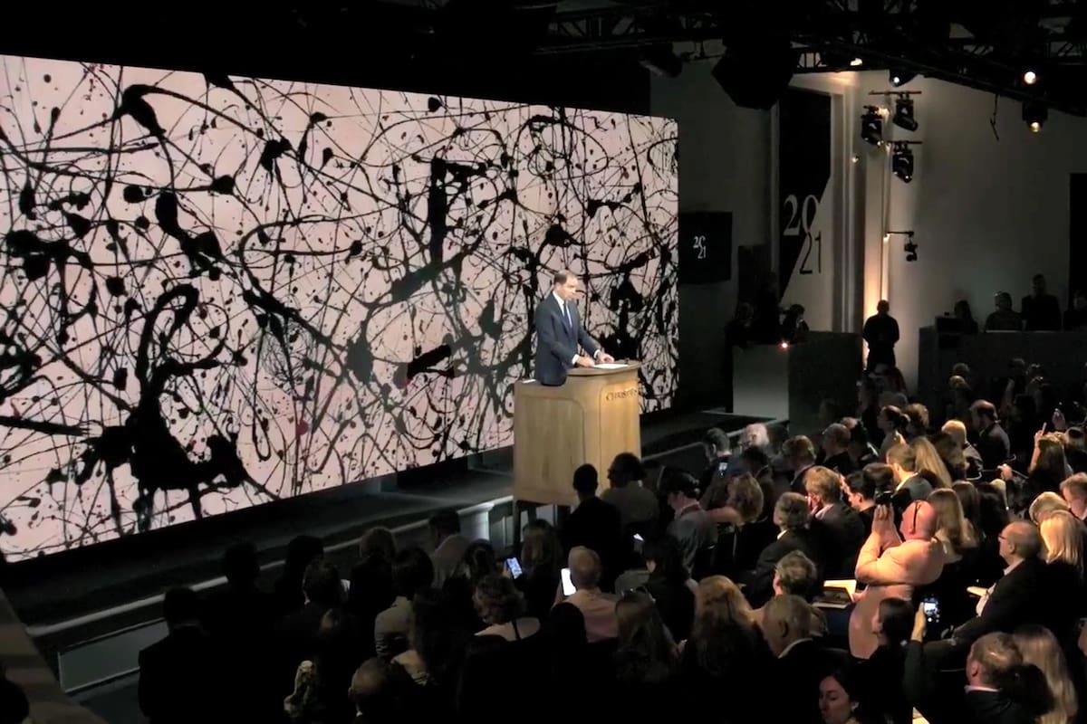 El momento en que se subastó la obra de Pollock en Christie's de Nueva York