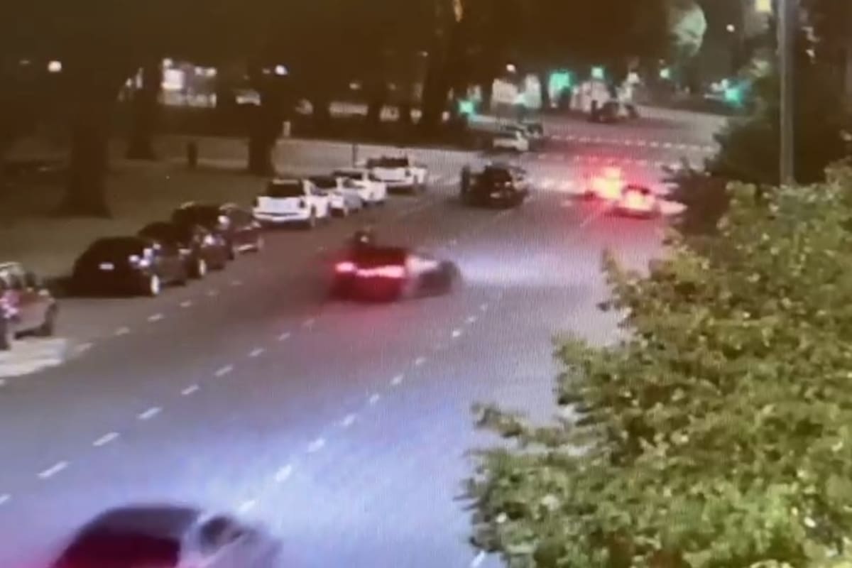 El momento en que Toto Salvio arrastra a su expareja