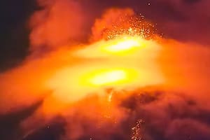 Un país de Centroamérica emitió una alerta nacional tras la erupción de un poderoso volcán