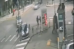 Inhabilitaron a la conductora que atropelló a un hombre y a su hijo con una licencia falsa