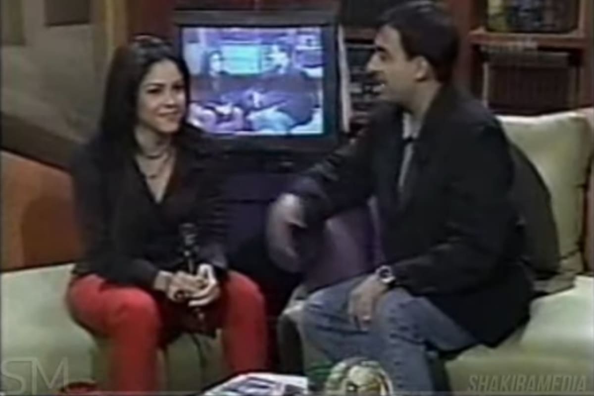 El momento incómodo que vivió Shakira durante una entrevista, cuando tenía 19 años