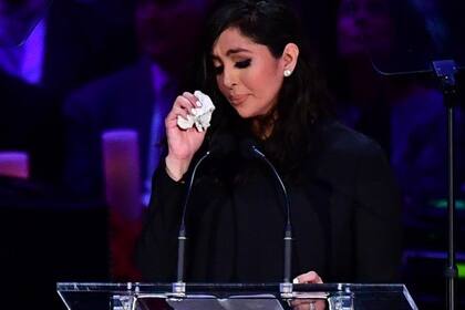 El momento más emotivo de la Celebración de la Vida, el homenaje a Kobe Bryant y a su hija Gianna.