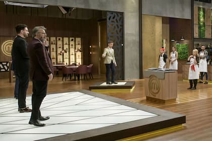 El momento más temido de toda competencia: el jurado, cara a cara con los participantes