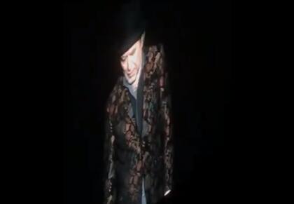 El momento previo a la caída del cantante español