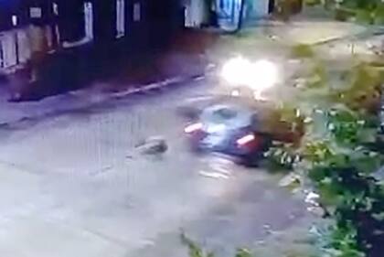 El momento previo a que la joven fuera atropellada