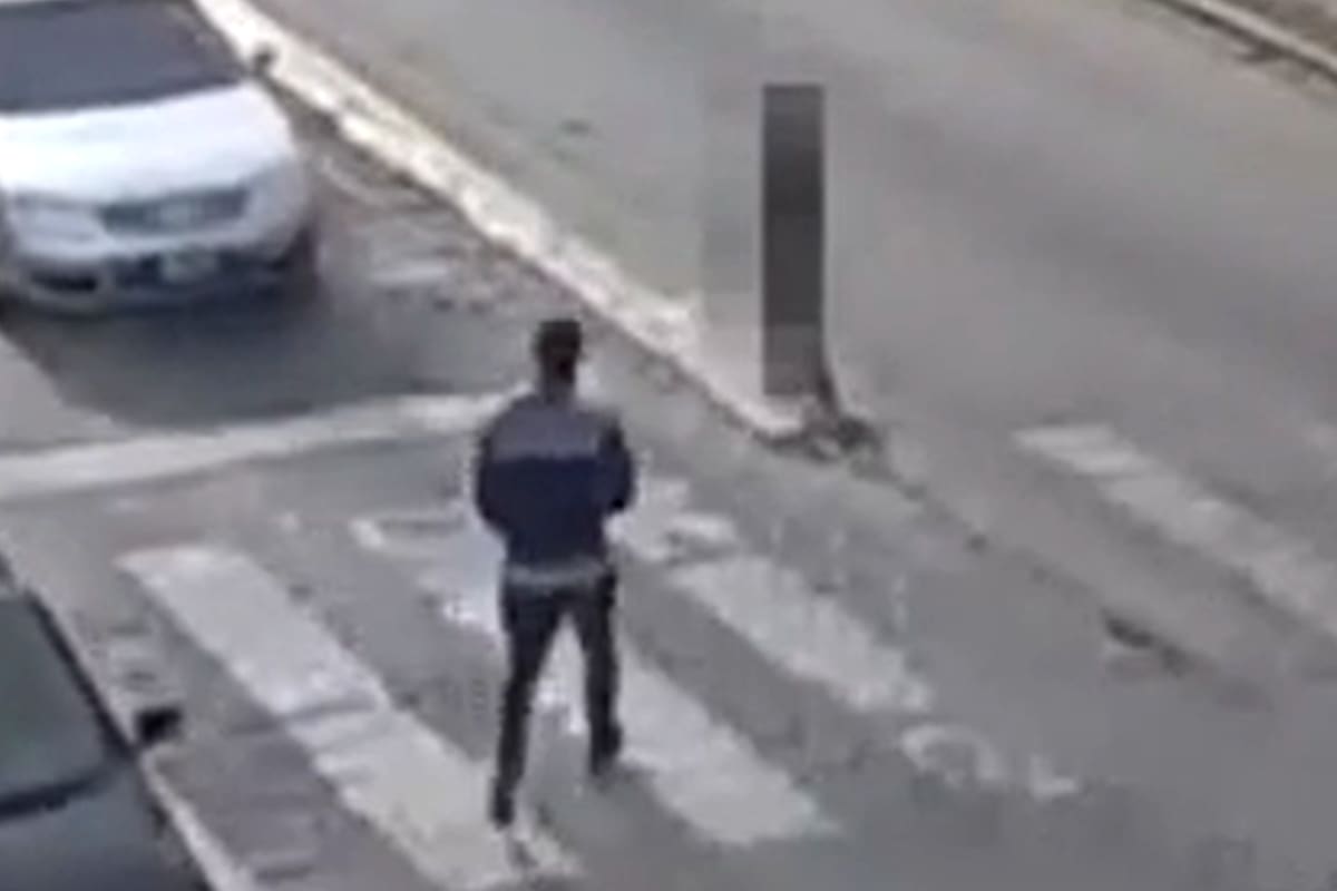 El momento previo al que un hombre de 31 años apuñalara en la axila izquierda de un niño de 11 que pedía dinero en el semáforo