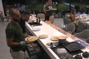 El momento que generó gran repercusión por la posible presencia de un celular (Captura video)
