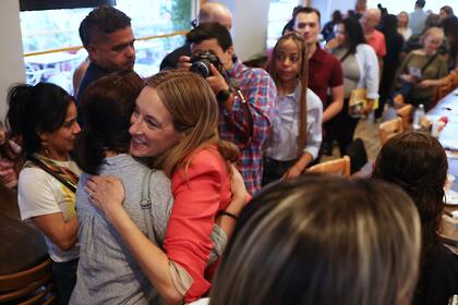 El monitor de cinco encuestas muestra consistencia en el liderazgo de Sherrill