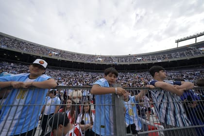 El Monumental comienza a colmarse