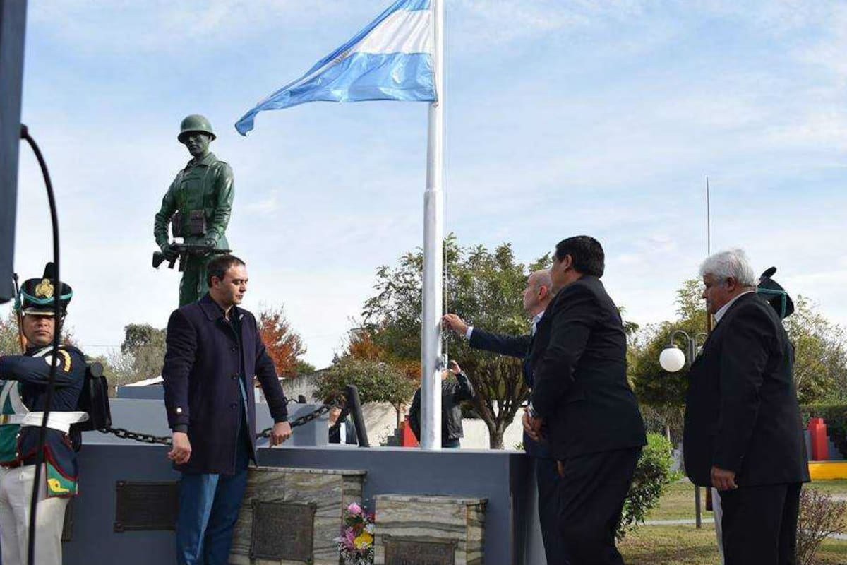 El monumento a Cabrera en su pueblo