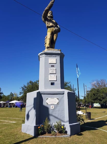El monumento a Garibaldi, obra de Giovanola, fue emplazado en 1888.