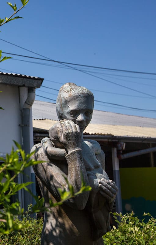 El monumento a la madre, un recuerdo del cementerio del Bajo Flores