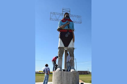 El monumento del Gauchito Gil en Mercedes, Corrientes