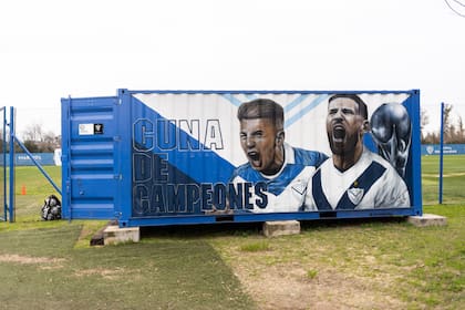 El "morfoVélez” es una metodología que tiene a la pelota como eje y busca que el chico aprenda los mismos conceptos desde Infantiles hasta Juveniles
