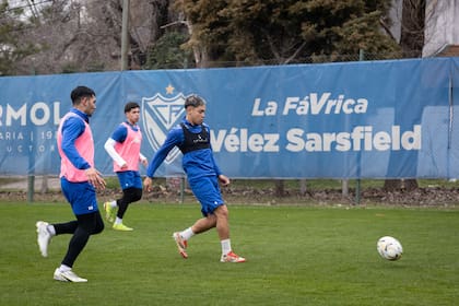 El "morfoVélez” es una metodología que tiene a la pelota como eje y busca que el chico aprenda los mismos conceptos desde Infantiles hasta Juveniles