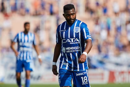 El "Morro" García, el jugador de más calidad de Godoy Cruz, con el que Martínez espera seguir contando