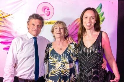 El motivo de la visita fue la fiesta de 15 de la ahijada de Sacco