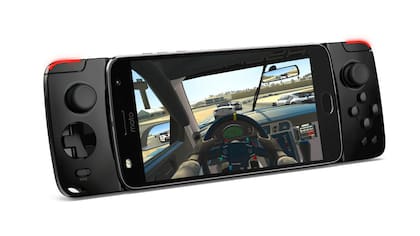 El Moto Mod Gamepad es compatible con las dos generaciones de smartphones Moto Z