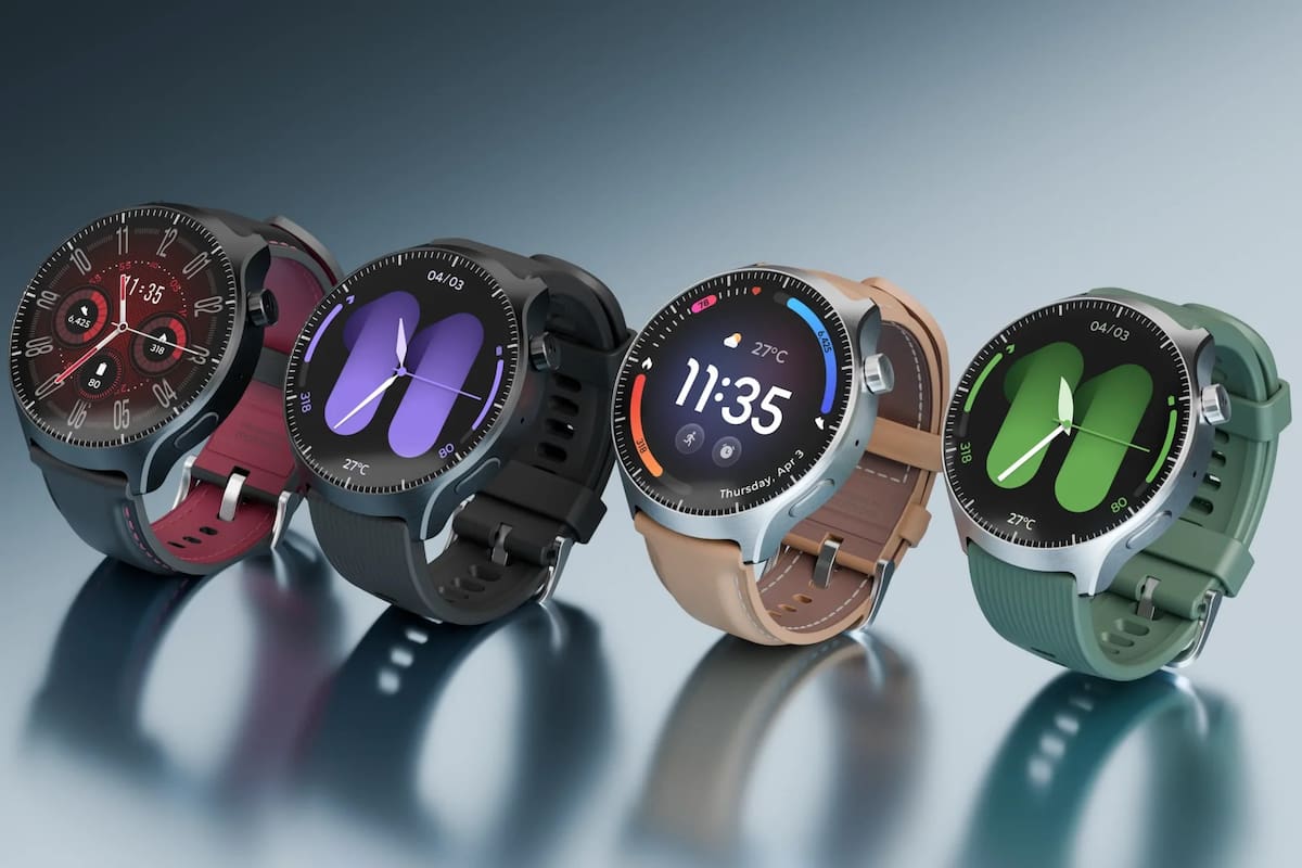 El Moto Watch Ultra tiene una caja de acero inoxidable de 46mm y correas intercambiables de 22mm
