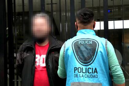 El motociclista al no poder justificar el dinero quedó a disposición de la Justicia