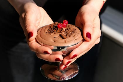 El mousse de chocolate listo en 10 minutos que te va a encantar