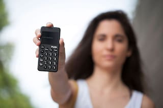El incómodo lujo de no tener Internet ni aplicaciones en el celular