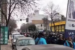 Una organización social alineada con Grabois protestó contra Kicillof por la política alimentaria
