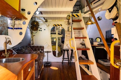 El mueble de la cocina se hizo con una vieja cómoda