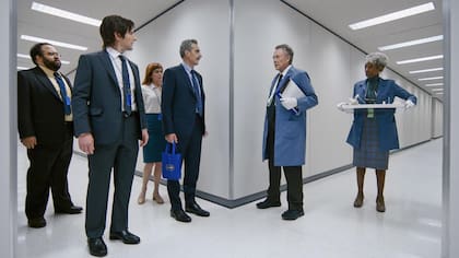 El mundo corporativo como espejismo en Severance (2022).