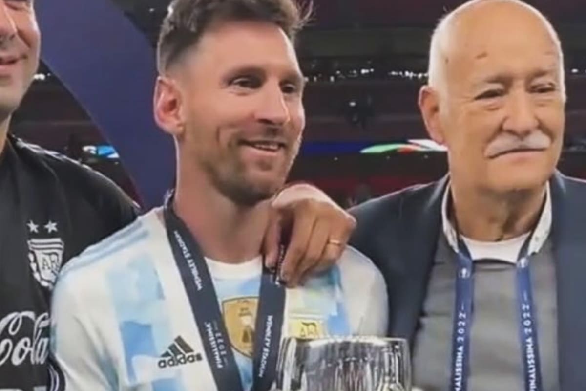 El mundo del fútbol despidió al histórico dirigente de la AFA (Foto: @leomessi)