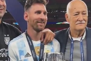 El mundo del fútbol despidió al histórico dirigente de la AFA (Foto: @leomessi)