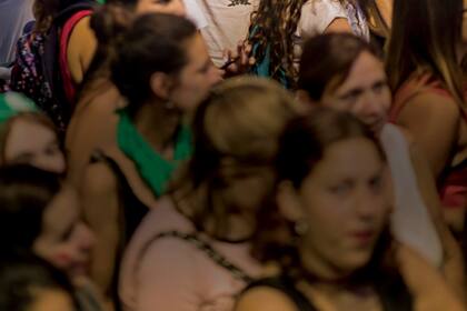 El mundo editorial se hace eco de las denuncias a través del lanzamiento de libros como Yo te creo, hermana, de Mariana Carbajal, o el de Calu Rivero, que contó con la colaboración de Luciana Peker