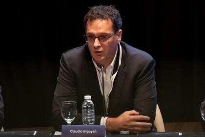 "El mundo se está volviendo un poco más complicado. Tan complicado que Bank of America tuvo que poner un argentino”, bromeó Claudio Irigoyen, economista jefe de la entidad