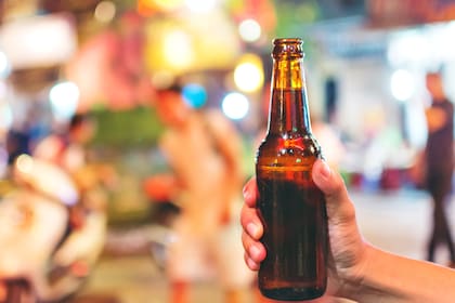 El municipio de Villa Gesell prohíbe el consumo de bebidas alcohólicas en lugares públicos