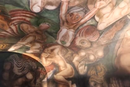 El mural de David Siqueiros, "Ejercicio plástico", pintado en el sótano de la quinta de Natalio Botana se encuentra restaurada en la Casa Rosada