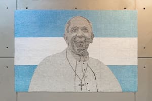 El mural de la artista Nora Iniesta en honor al papa Francisco