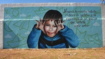 El mural de Maxi Sosa, junto a la terminal de ómnibus de Ceres, Santa Fe