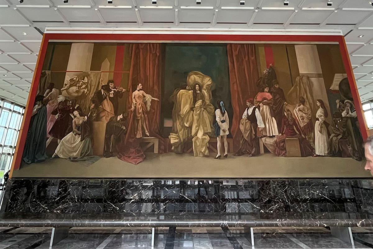 El mural de Roux está muy bien cuidado, preservado y conservado desde que Newmark Argentina tiene a su cargo el gerenciamiento del edificio