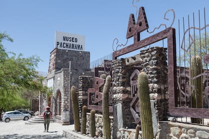 El Museo de la Pachamama está emplazado sobre la RP 307, en Amaicha del Valle.